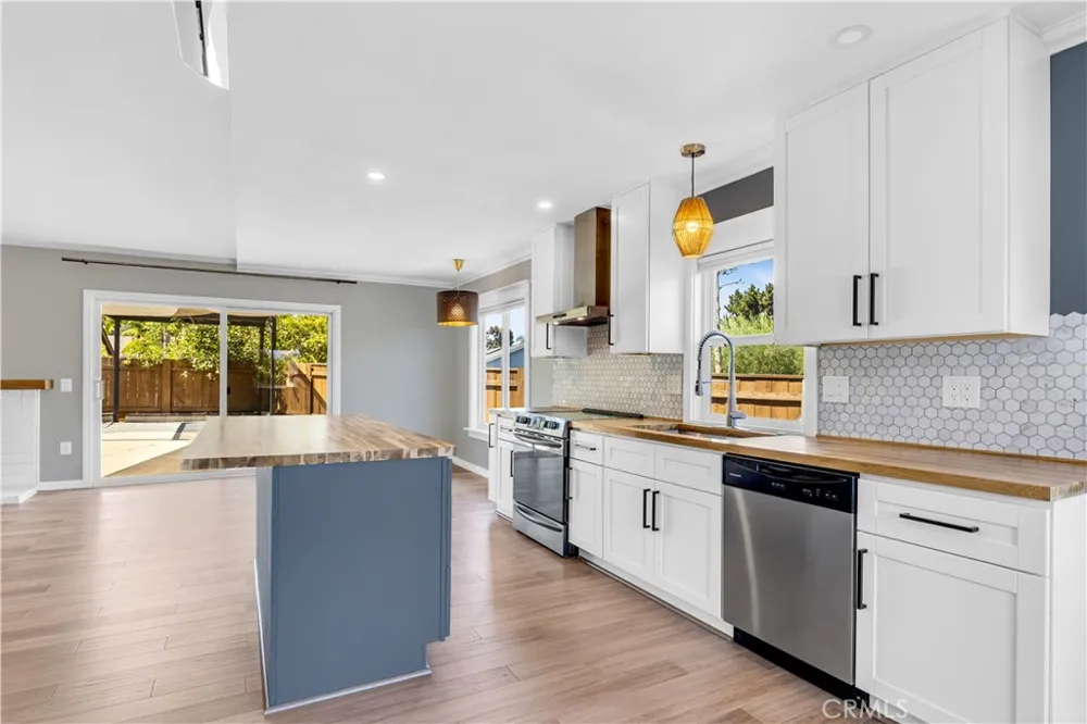 1195 Via Teresa San Marcos, CA 92069