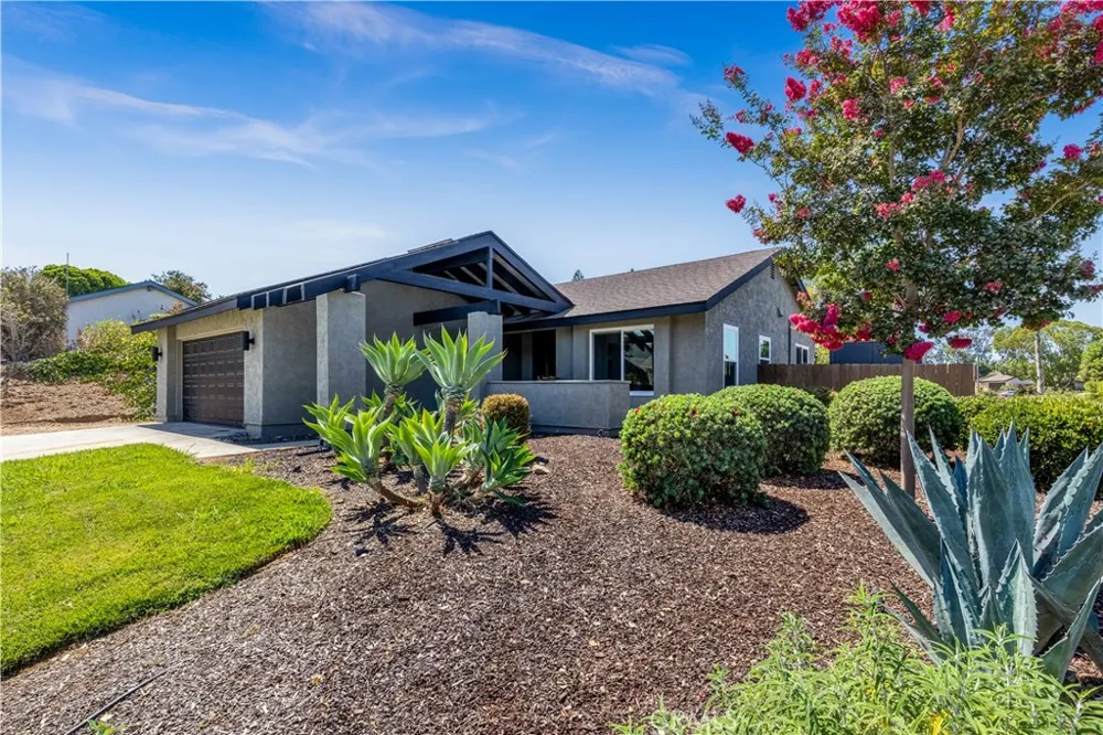 1195 Via Teresa San Marcos, CA 92069
