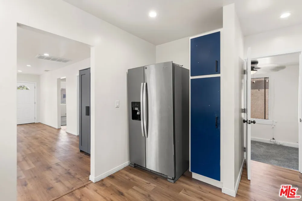 1351 W 70th Street Los Angeles, CA 90044