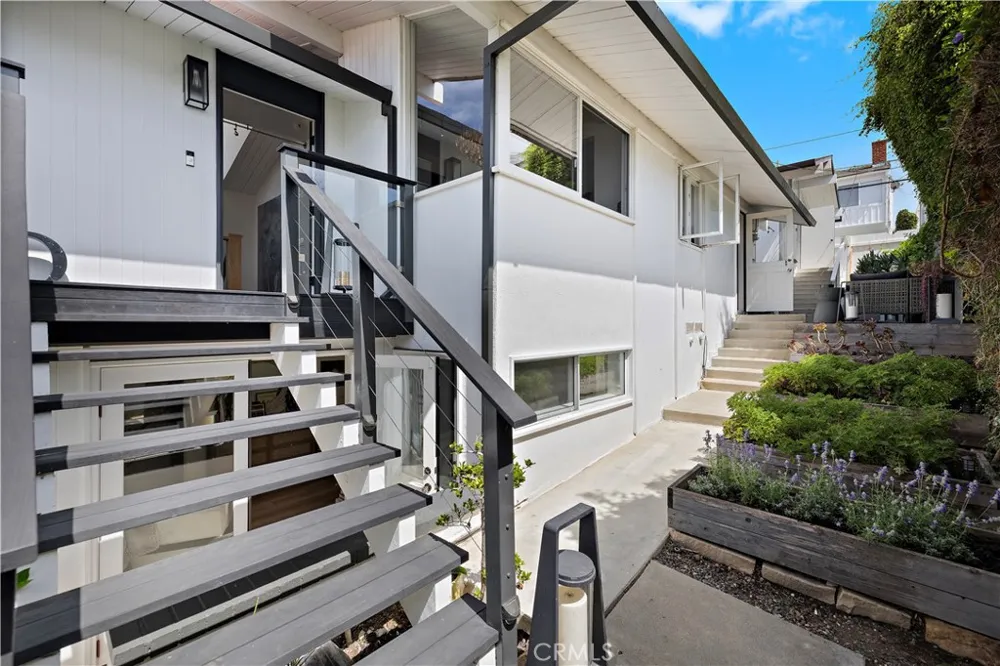 259 Beverly Laguna Beach, CA 92651