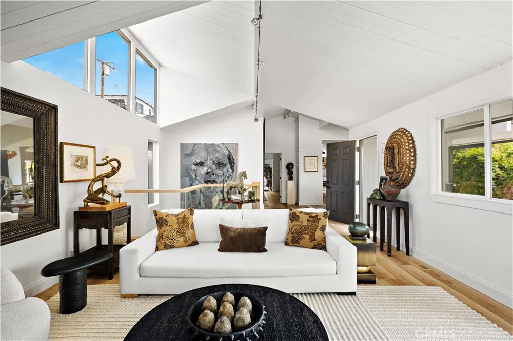 259 Beverly Laguna Beach, CA 92651
