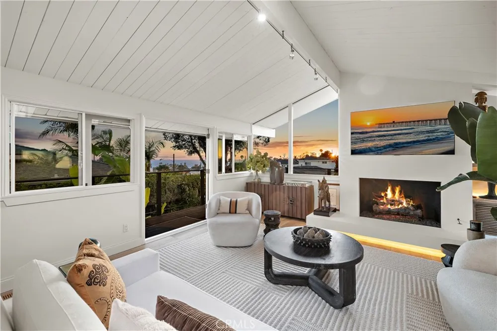 259 Beverly Laguna Beach, CA 92651