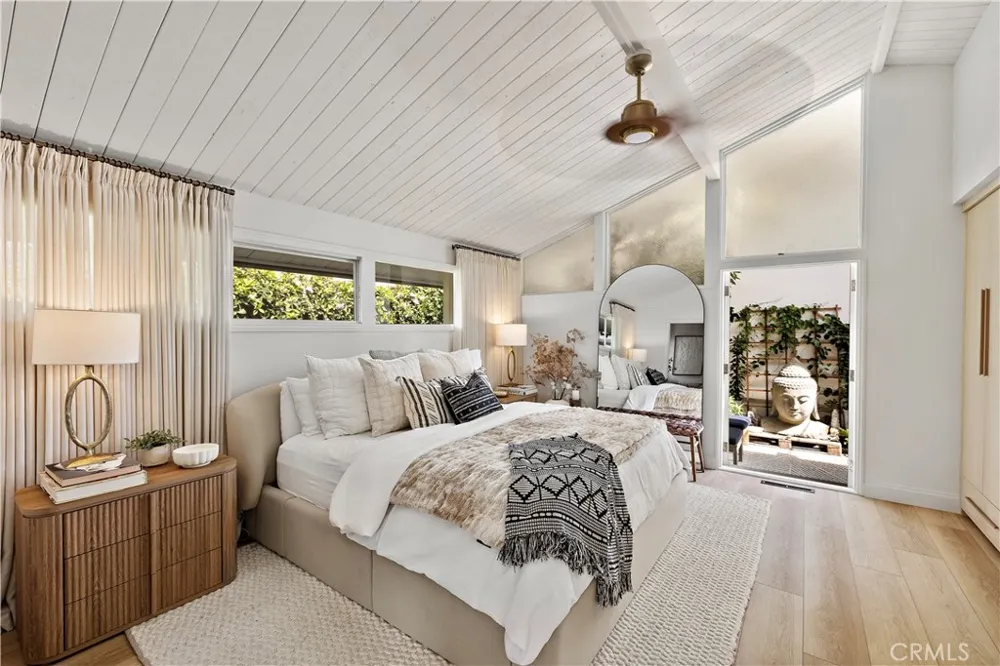 259 Beverly Laguna Beach, CA 92651