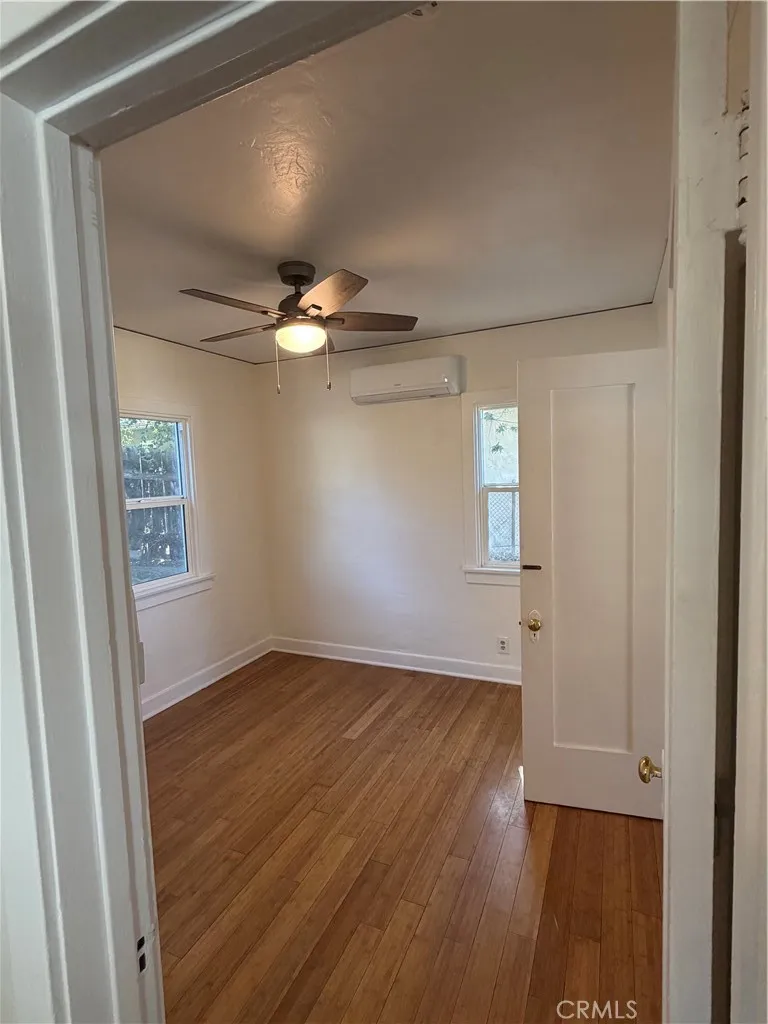 2704 Mayfield Avenue Montrose, CA 91020
