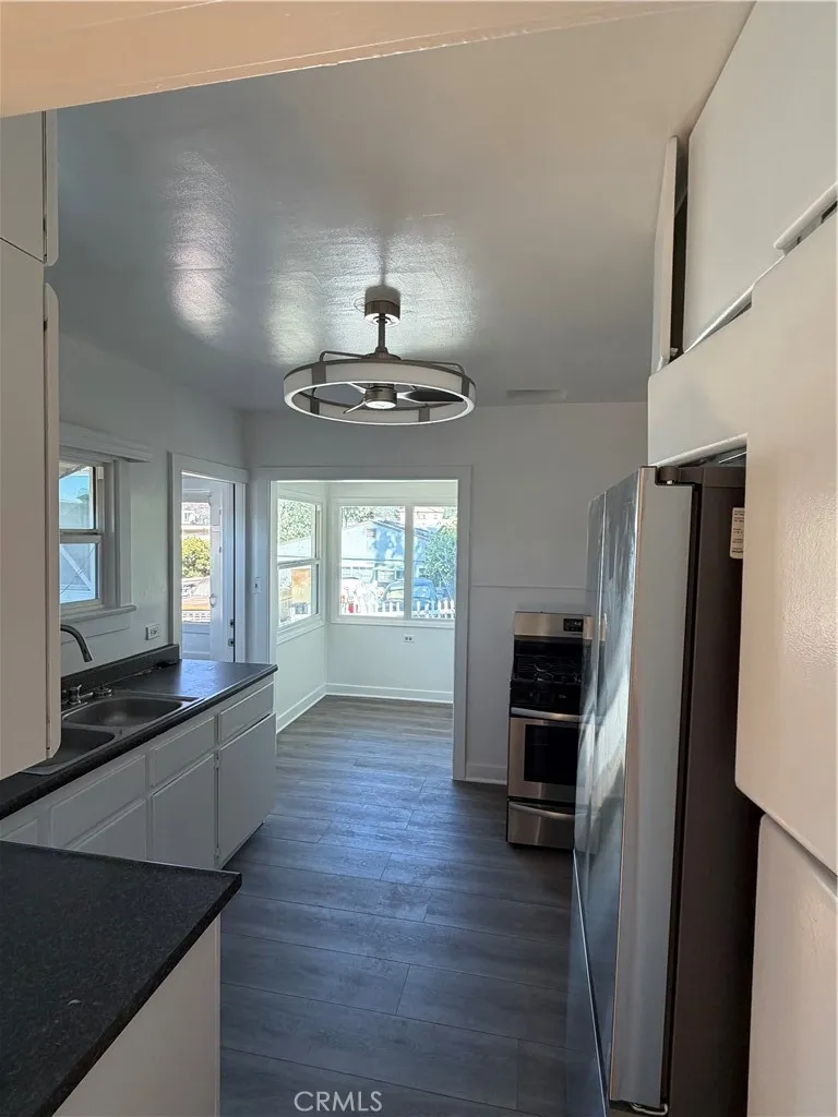 2704 Mayfield Avenue Montrose, CA 91020