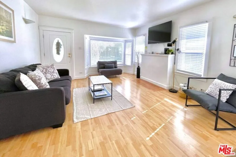 8655 Clifton Way Beverly Hills, CA 90211