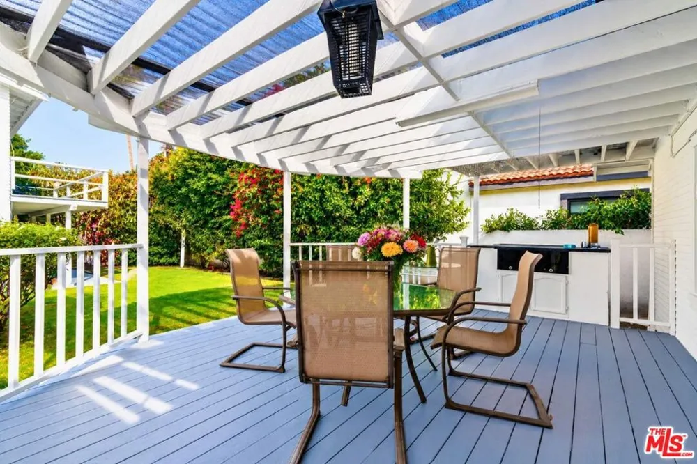 8655 Clifton Way Beverly Hills, CA 90211