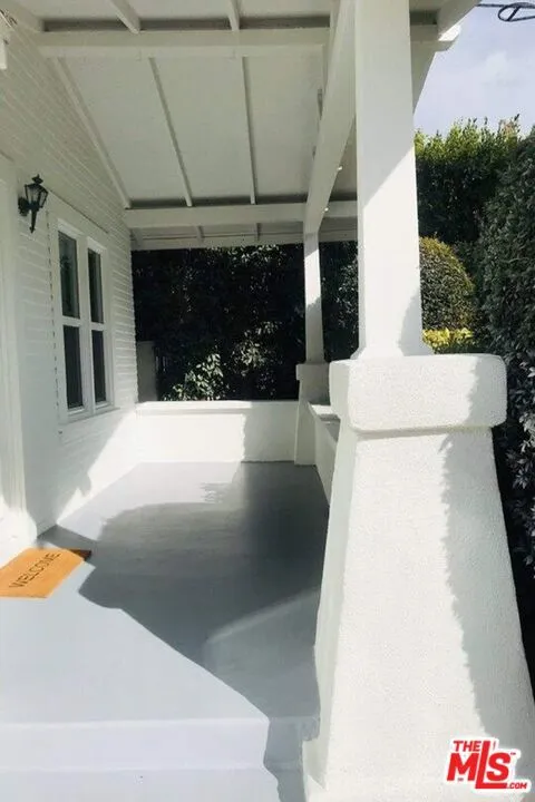 8655 Clifton Way Beverly Hills, CA 90211