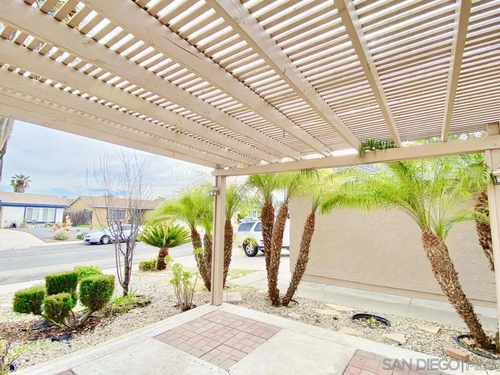 10216 Empress Ave Mira Mesa, CA 92126