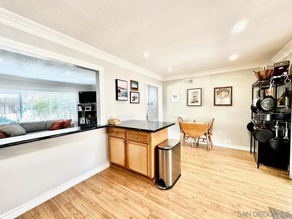 10216 Empress Ave Mira Mesa, CA 92126