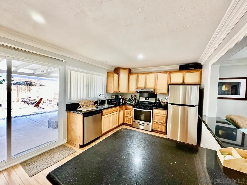 10216 Empress Ave Mira Mesa, CA 92126
