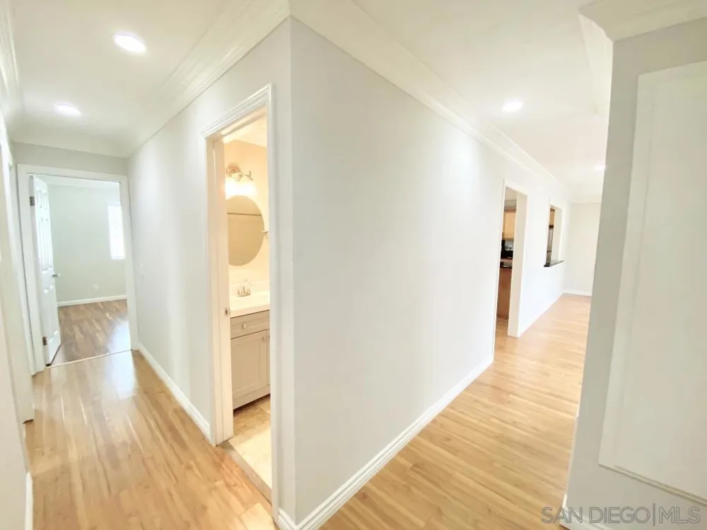 10216 Empress Ave Mira Mesa, CA 92126