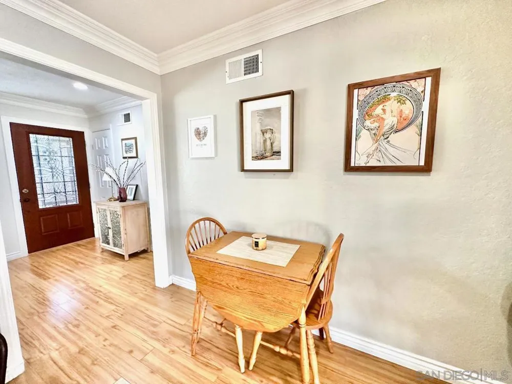 10216 Empress Ave Mira Mesa, CA 92126