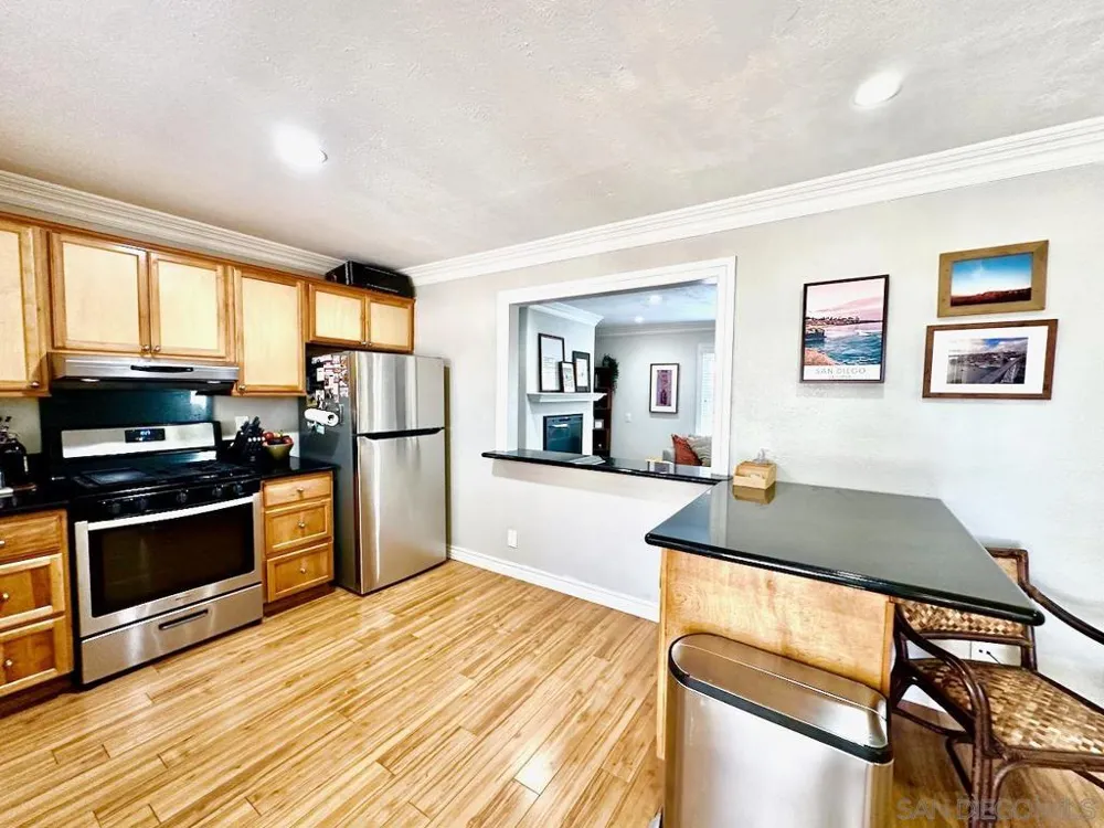 10216 Empress Ave Mira Mesa, CA 92126