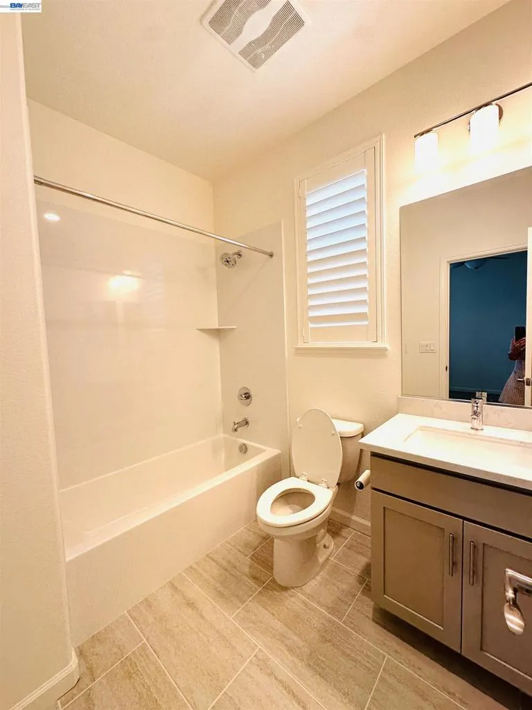 2829 Saltpond Cmn Livermore, CA 94550