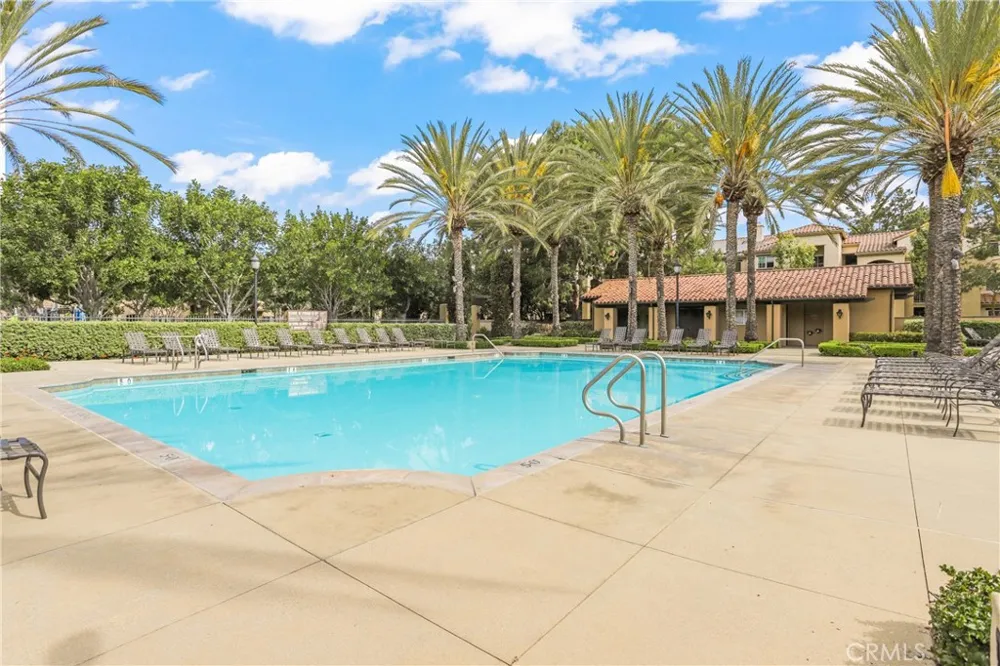 18 New Season Irvine, CA 92602