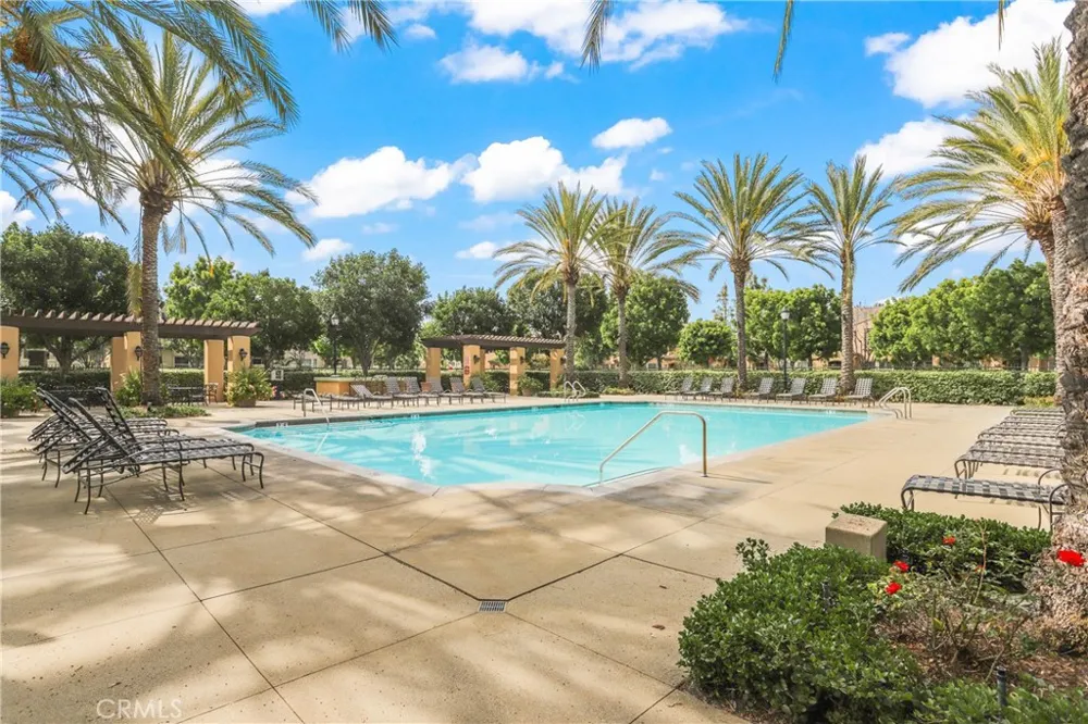 18 New Season Irvine, CA 92602
