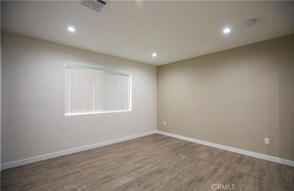 541 E PALMER AVENUE Glendale, CA 91205