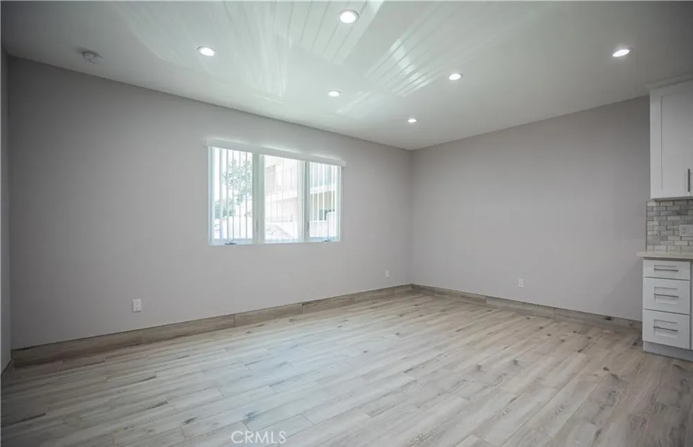 541 E PALMER AVENUE Glendale, CA 91205