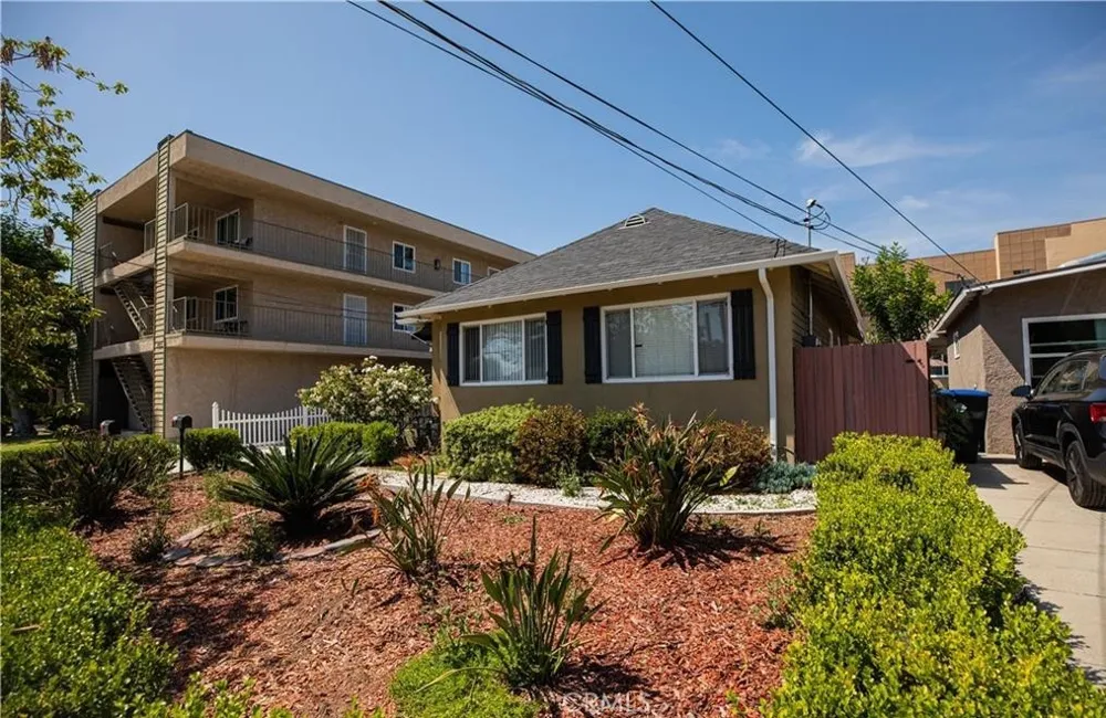 541 E PALMER AVENUE Glendale, CA 91205