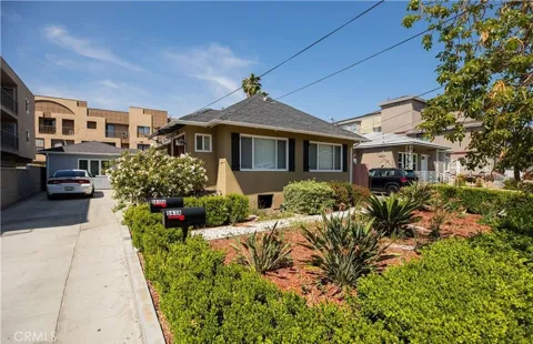 541 E PALMER AVENUE