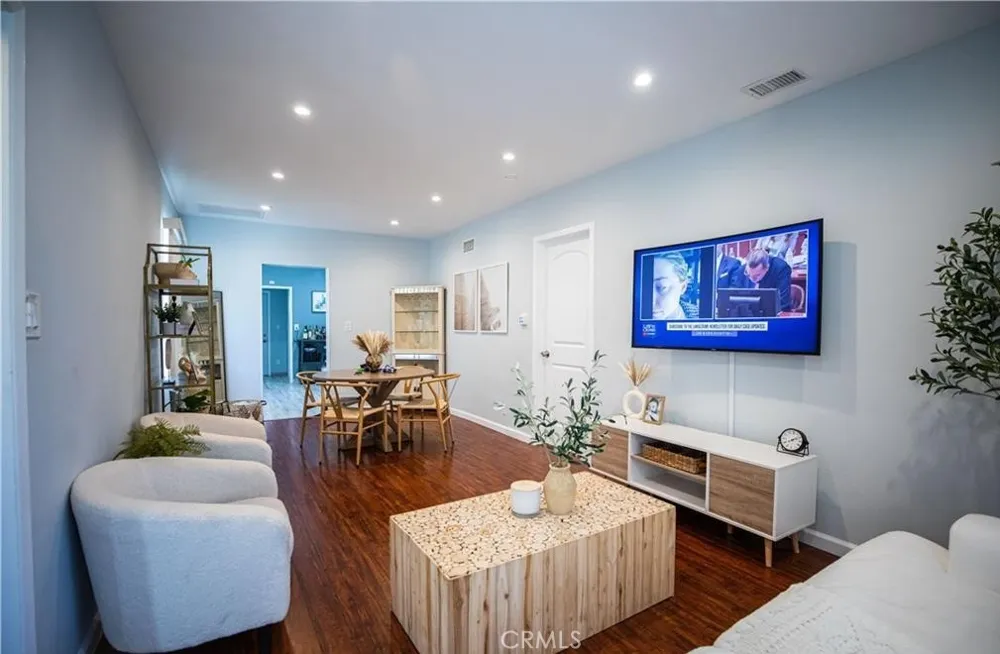 541 E PALMER AVENUE Glendale, CA 91205