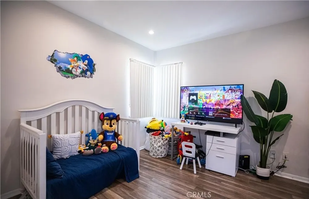 541 E PALMER AVENUE Glendale, CA 91205