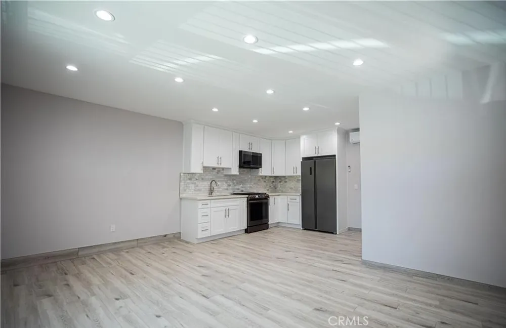 541 E PALMER AVENUE Glendale, CA 91205