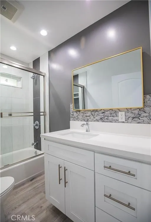 541 E PALMER AVENUE Glendale, CA 91205