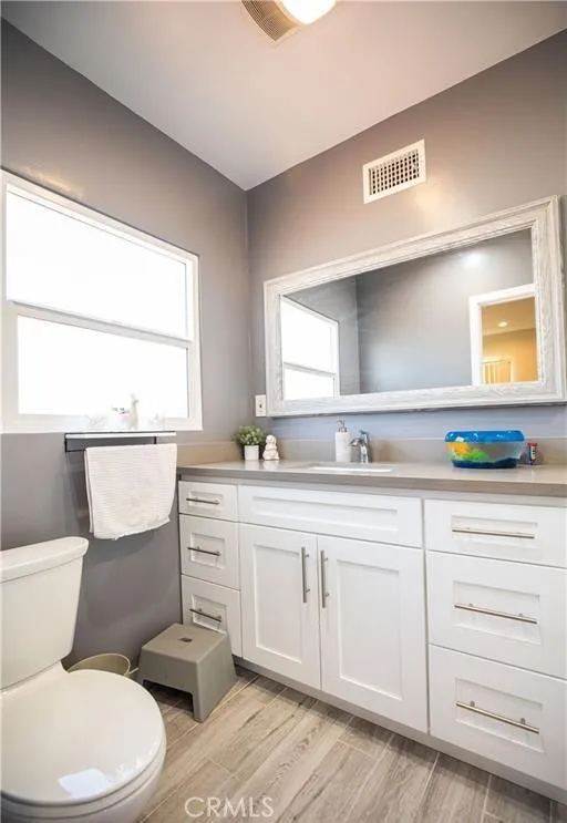541 E PALMER AVENUE Glendale, CA 91205