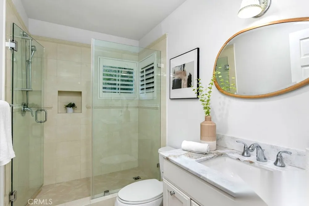 10523 Selkirk Lane Los Angeles, CA 90077