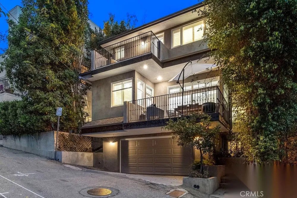 10523 Selkirk Lane Los Angeles, CA 90077