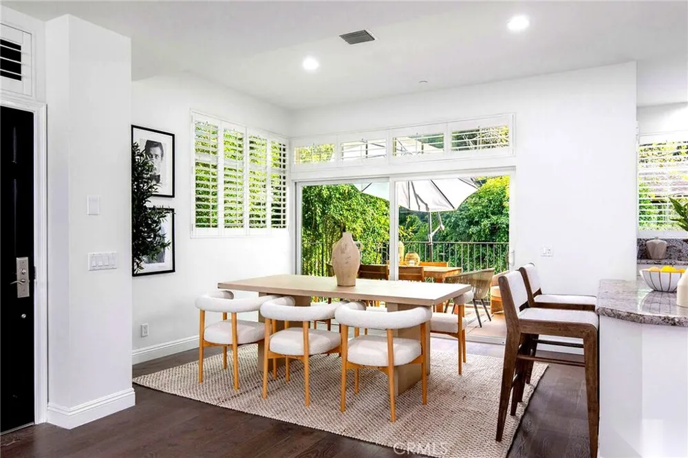 10523 Selkirk Lane Los Angeles, CA 90077