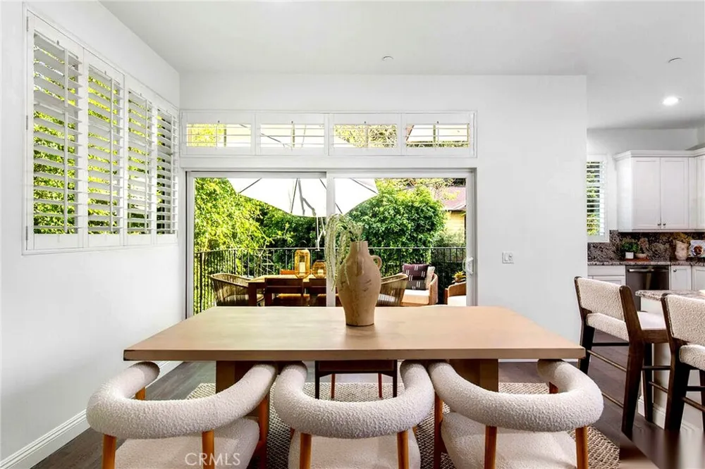 10523 Selkirk Lane Los Angeles, CA 90077