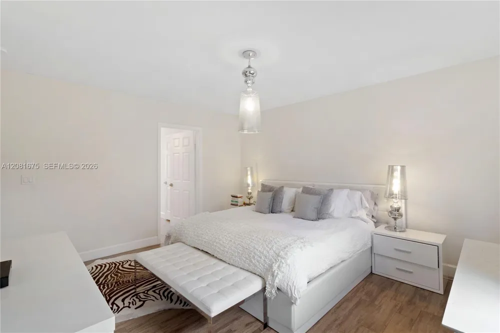 10842 NW 53rd Ln Doral, FL 33178
