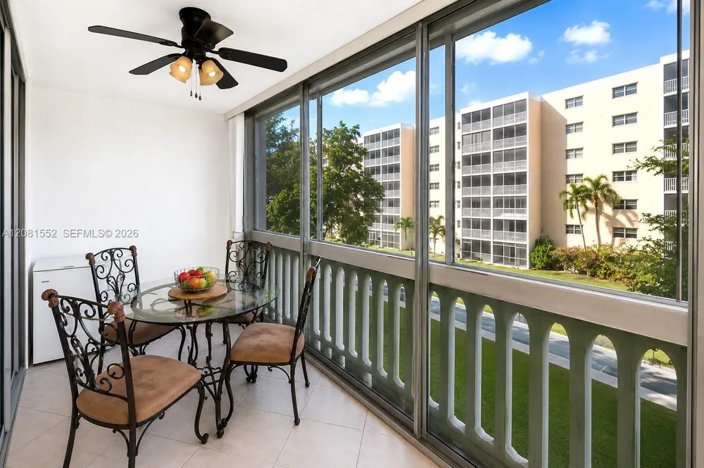 301 NE 14th Ave #307 Hallandale Beach, FL 33009