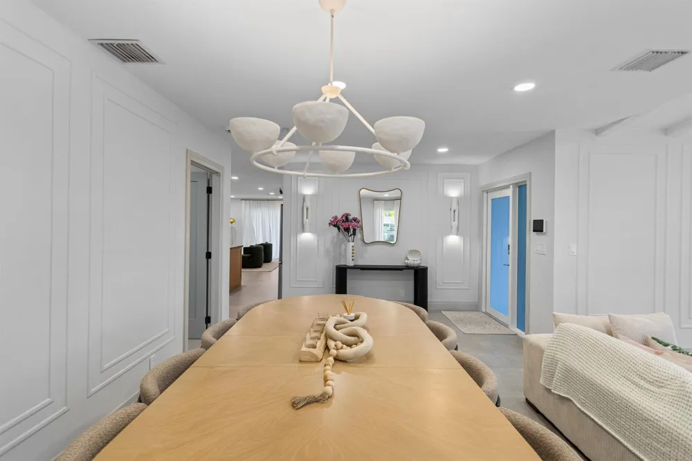 1050 SW 1ST STREET Boca Raton, FL 33486