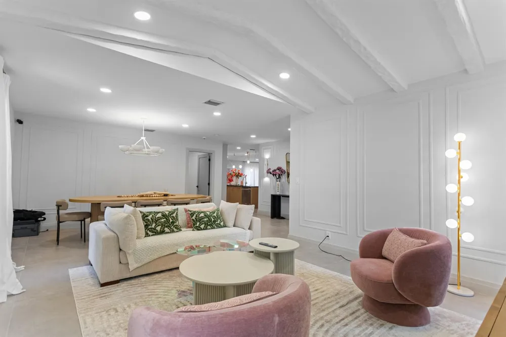 1050 SW 1ST STREET Boca Raton, FL 33486