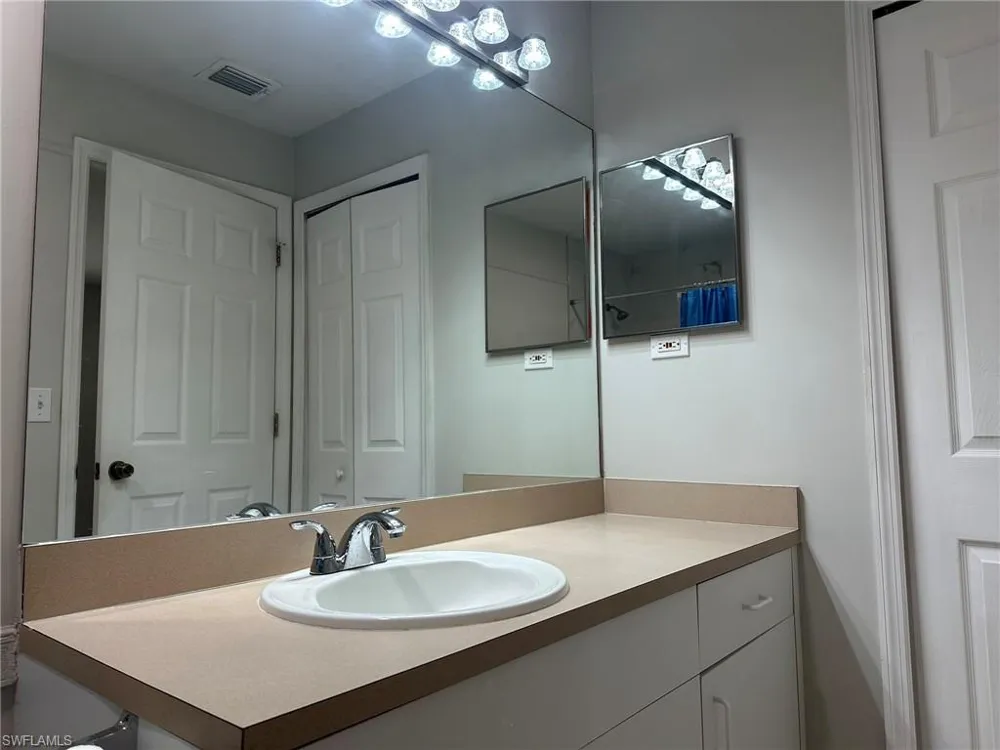2231 NW 7th Place Cape Coral, FL 33993