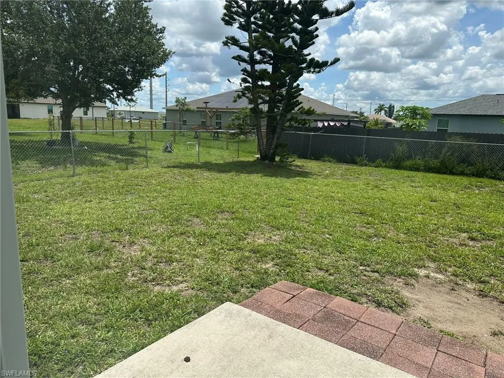 2231 NW 7th Place Cape Coral, FL 33993
