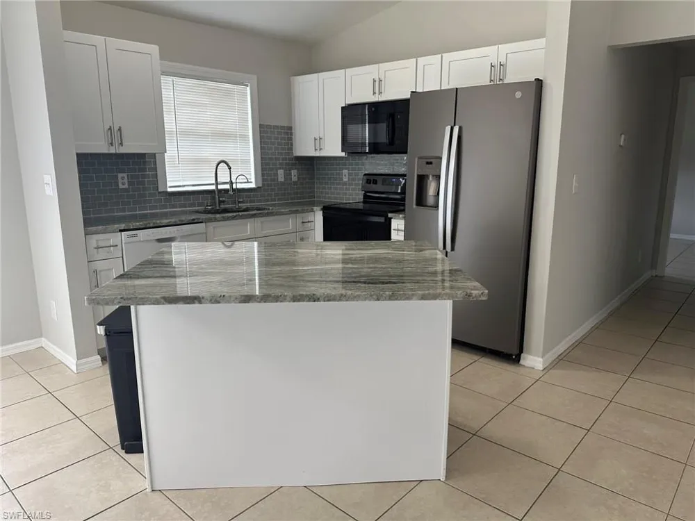 2231 NW 7th Place Cape Coral, FL 33993