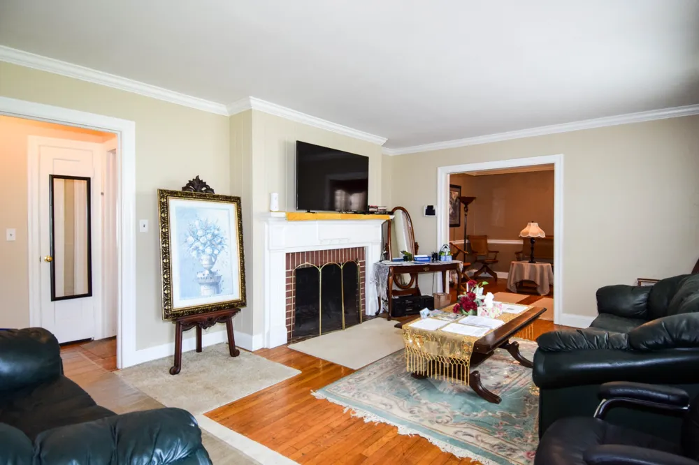 884 W Albert Gallatin Ave Gallatin, TN 37066