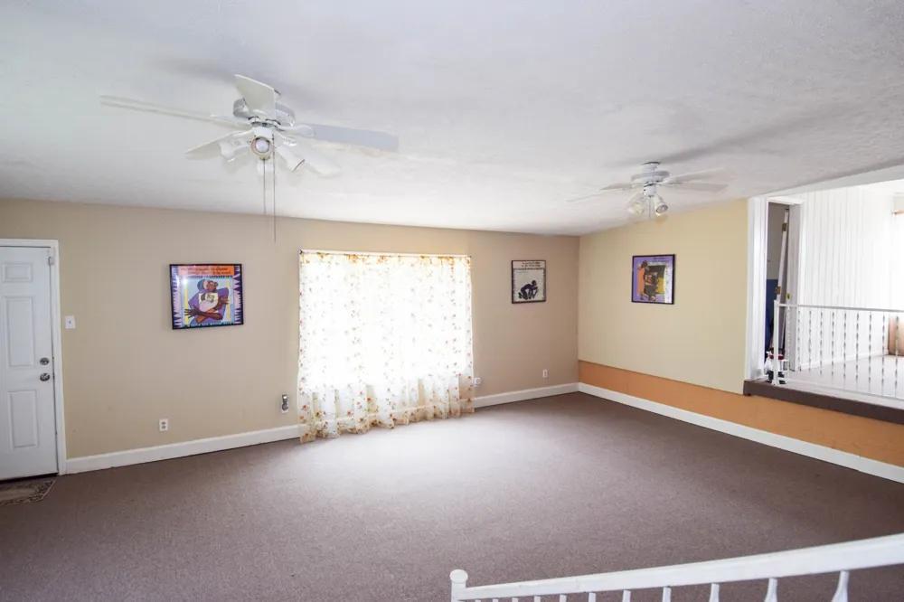884 W Albert Gallatin Ave Gallatin, TN 37066