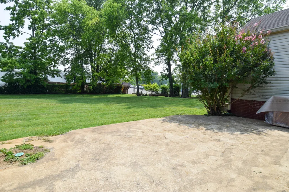 884 W Albert Gallatin Ave Gallatin, TN 37066