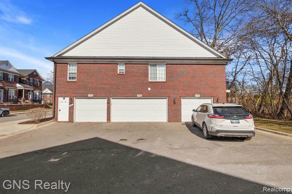 53216 Manchester Avenue Shelby Charter Township, MI 48316