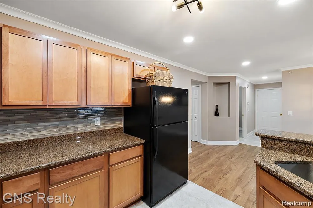 53216 Manchester Avenue Shelby Charter Township, MI 48316