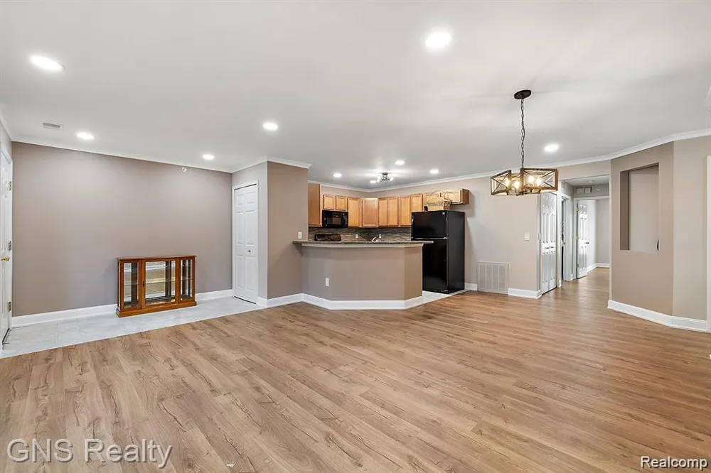 53216 Manchester Avenue Shelby Charter Township, MI 48316