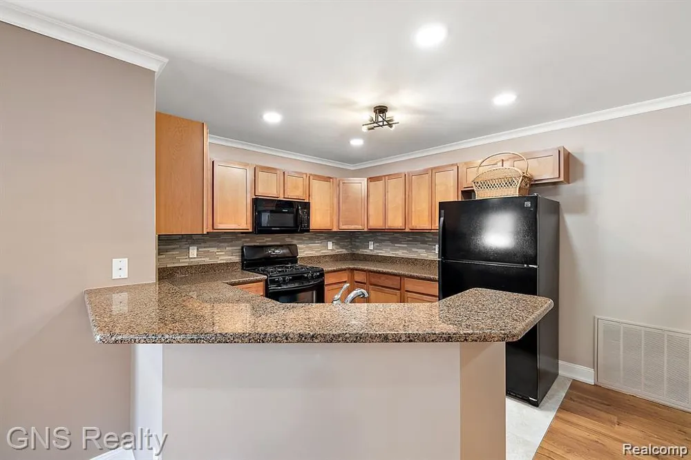 53216 Manchester Avenue Shelby Charter Township, MI 48316