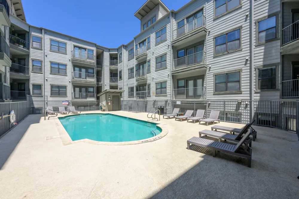2502 Leon Street #304 Austin, TX 78705