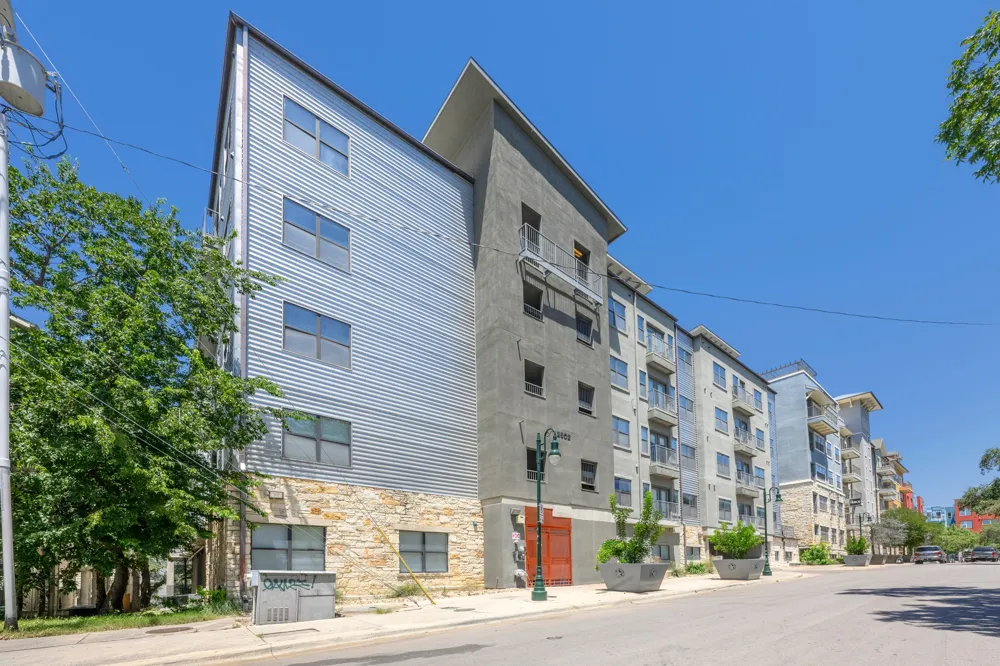 2502 Leon Street #304 Austin, TX 78705